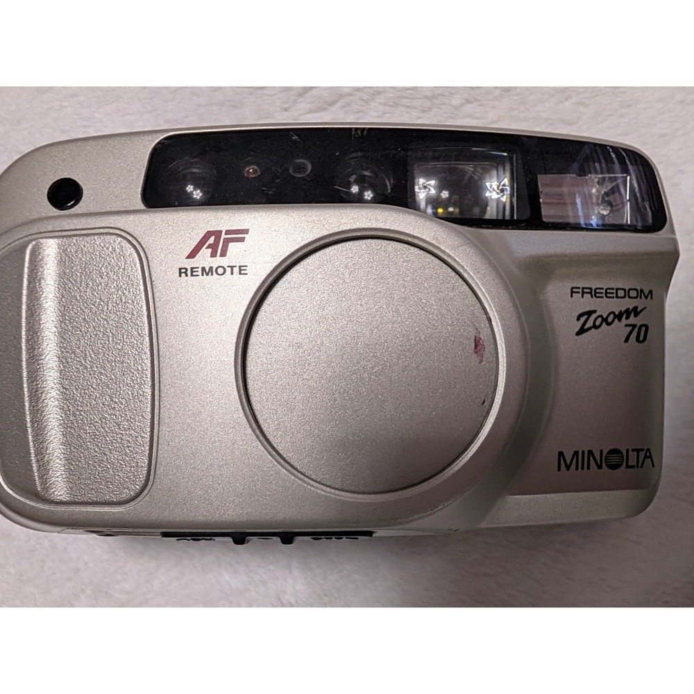 Minolta Freedom Zoom 70 35mm Film Camera Silver 35-70mm AF Lens